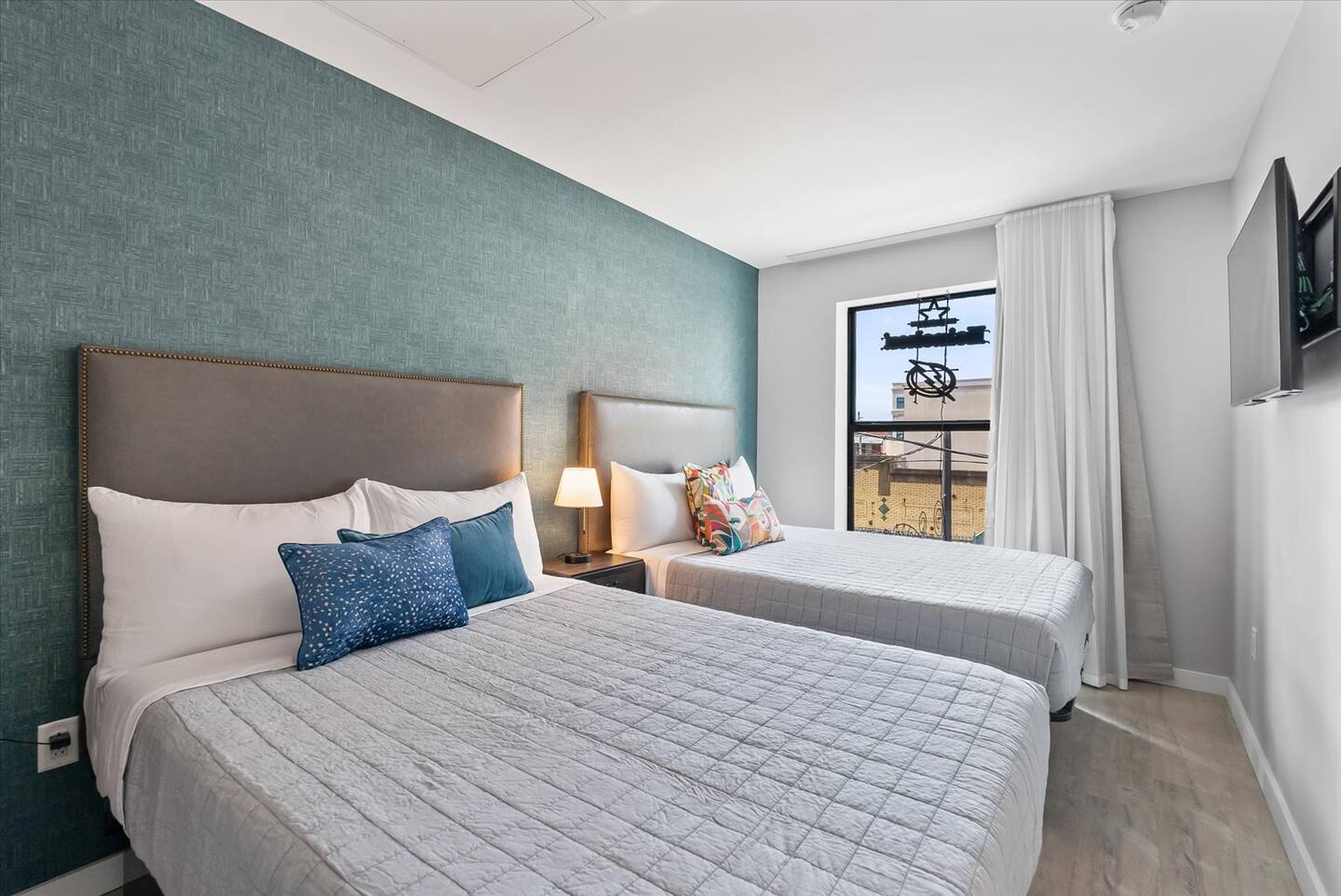 Exquisite Rooms at Sterling (#201) photo 3