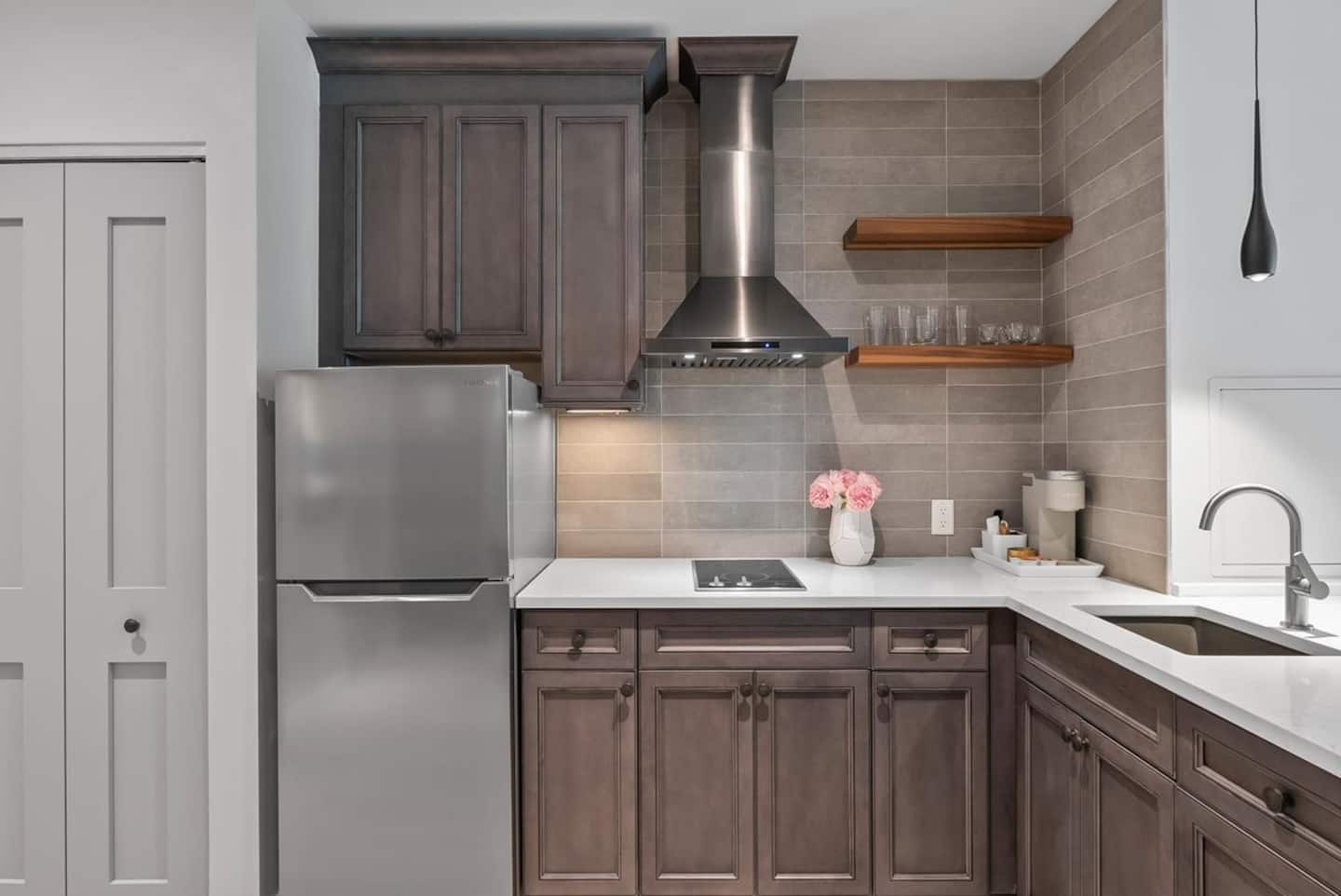 Luxury Studio at Sterling (#303) photo 3